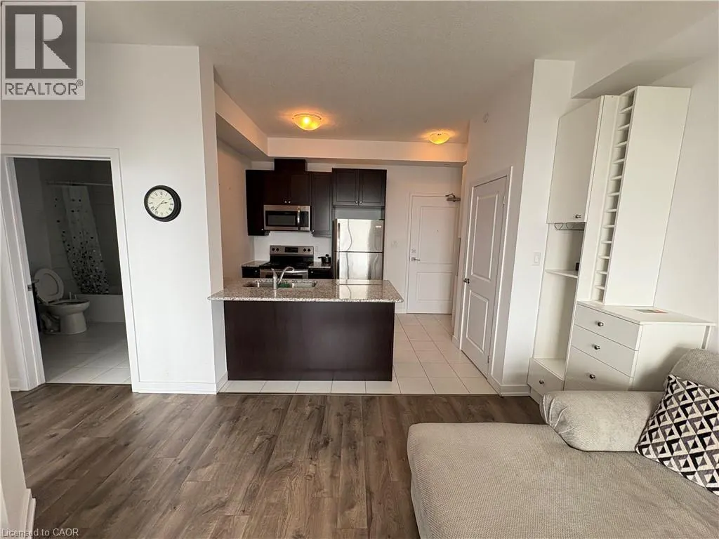 101 SHOREVIEW Place