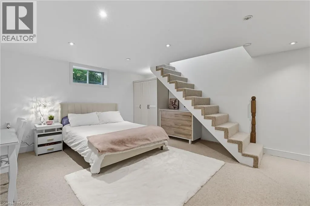 345 JERSEYVILLE Road W