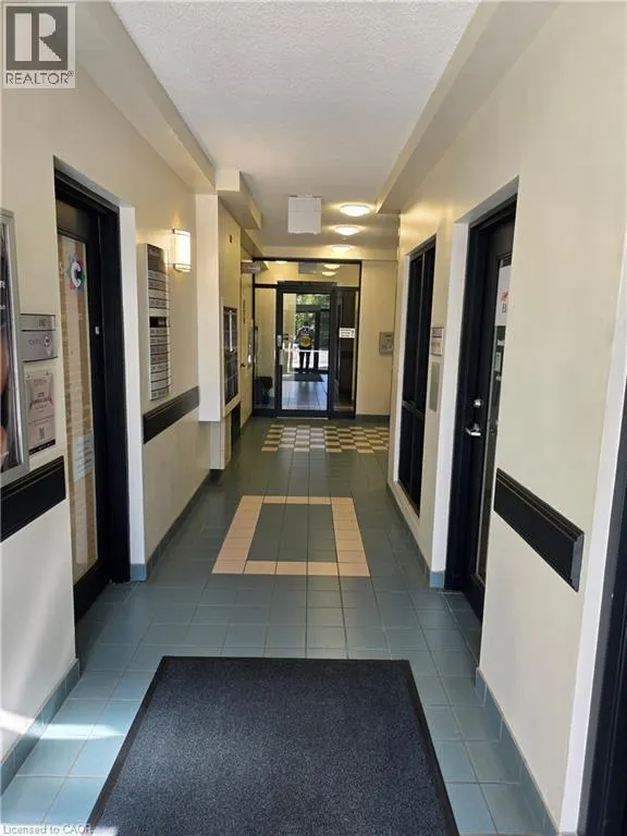 17 KING Street E Unit# 206, #206