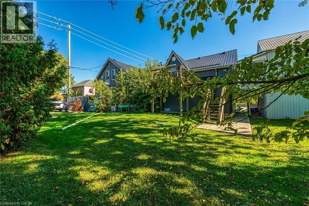 2 ERIE Avenue S