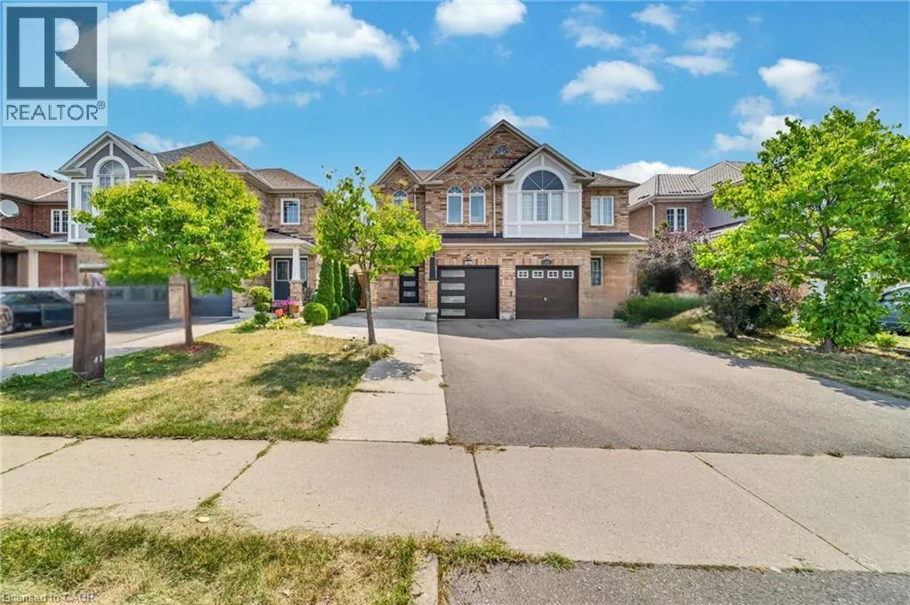 562 ORANGE WALK Crescent