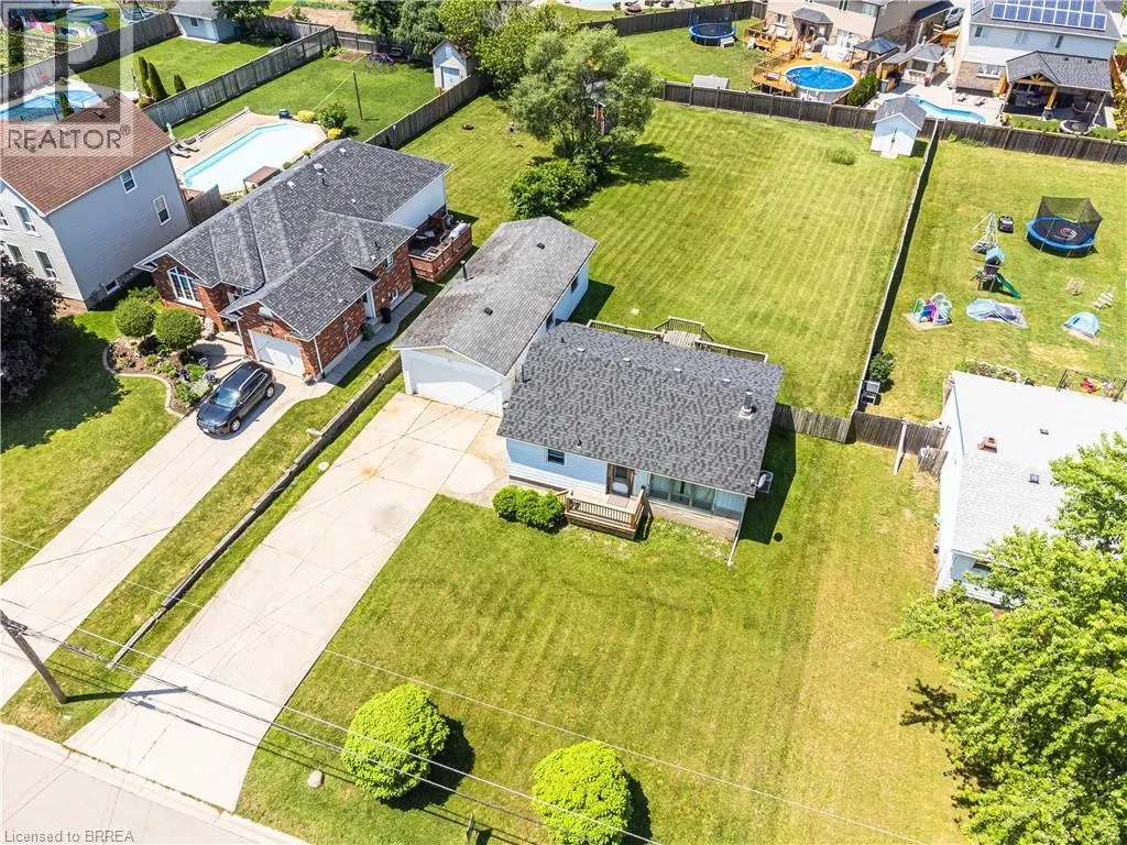 13 WEST Avenue