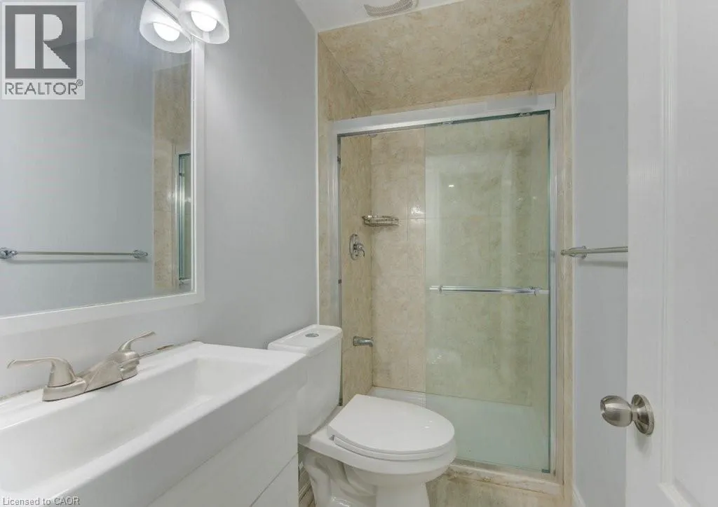 231 GROVEHILL Crescent