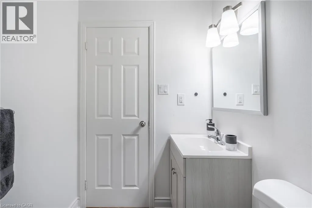 596 GREY Street Unit# 8, #8