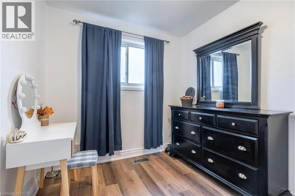 596 GREY Street Unit# 8, #8