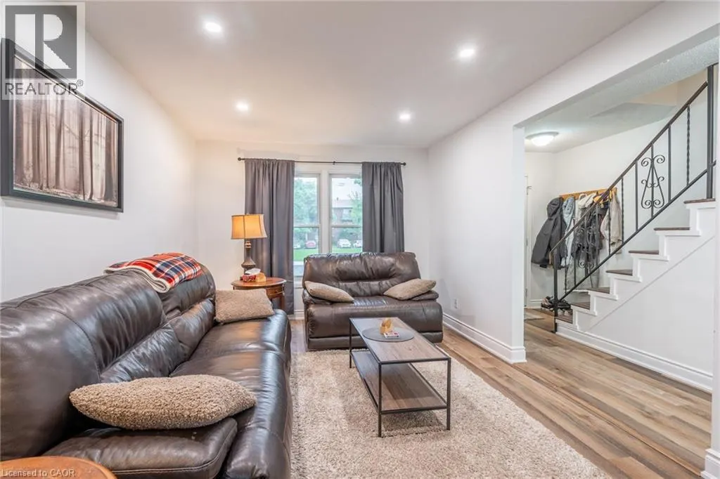 596 GREY Street Unit# 8, #8