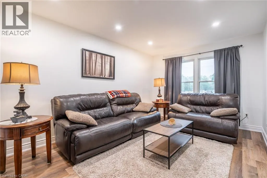 596 GREY Street Unit# 8, #8