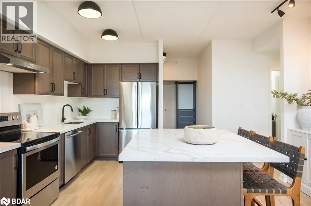 650 SAUVE Street Unit# 302, #302