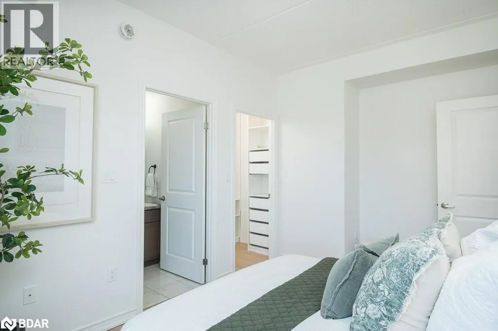 650 SAUVE Street Unit# 302, #302