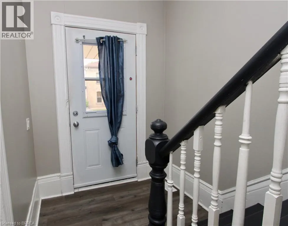 9 FLEET Street Unit# Front, #Front