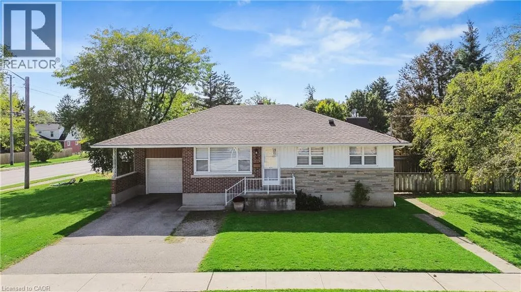 6 CLIVE Avenue