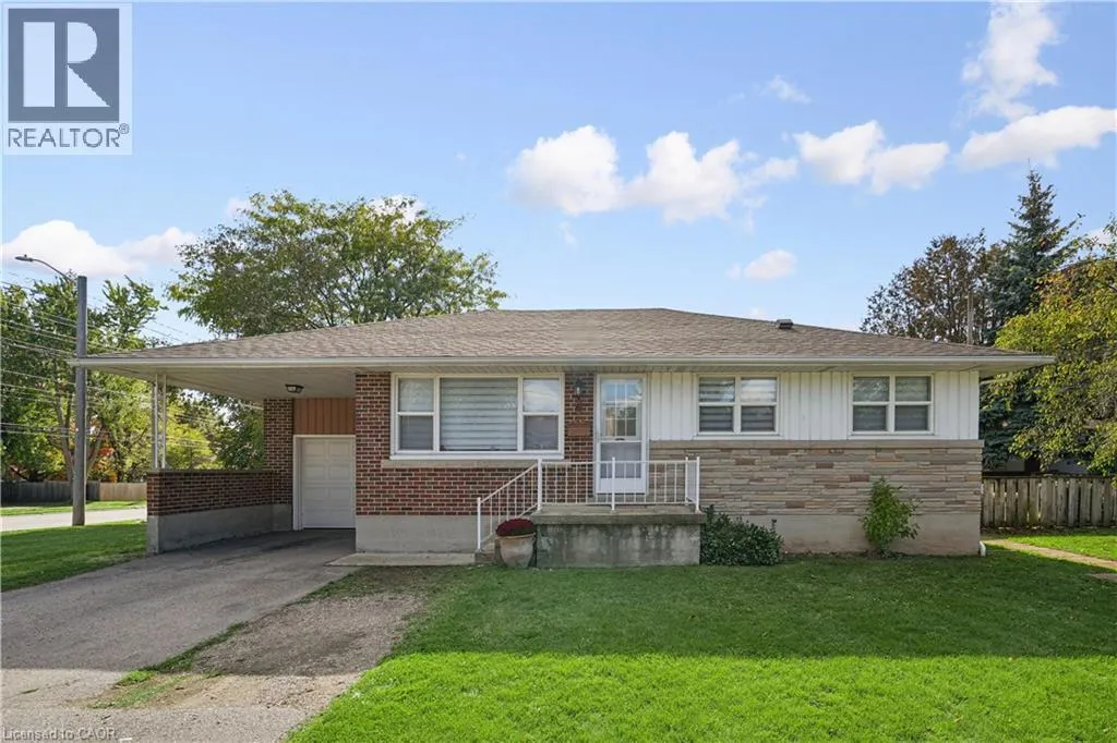 6 CLIVE Avenue