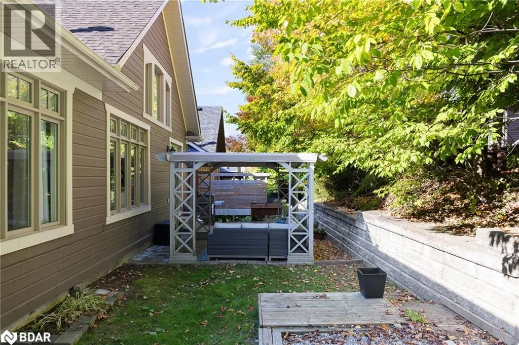 37 LANDSCAPE Drive