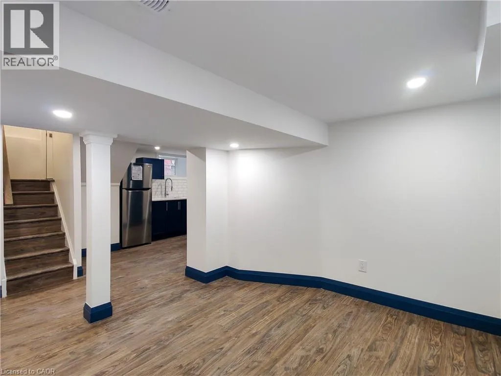 134 ONTARIO Avenue Unit# 3, #3