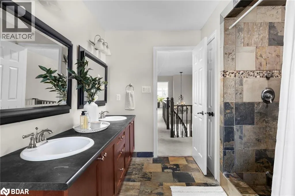 71 CITYVIEW Circle