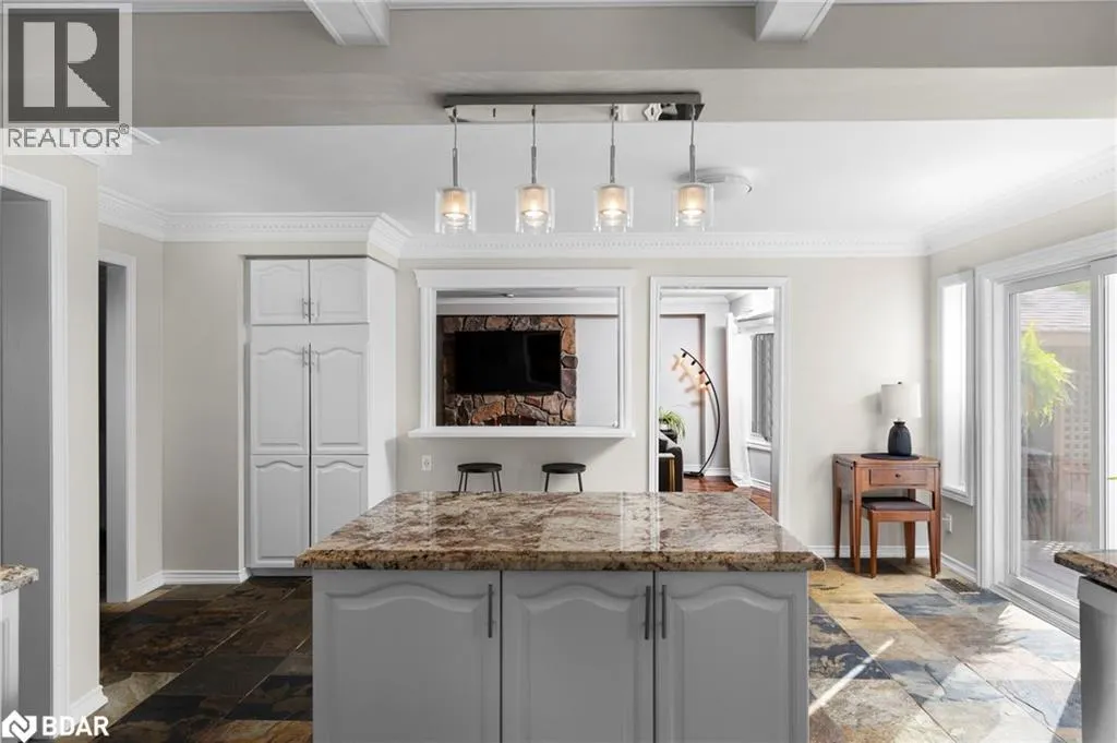 71 CITYVIEW Circle