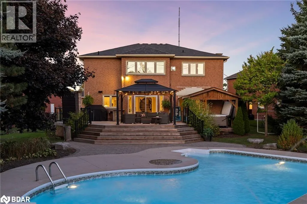 71 CITYVIEW Circle