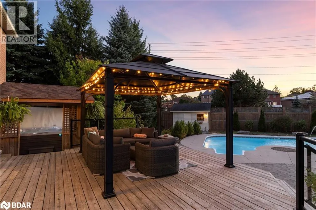71 CITYVIEW Circle