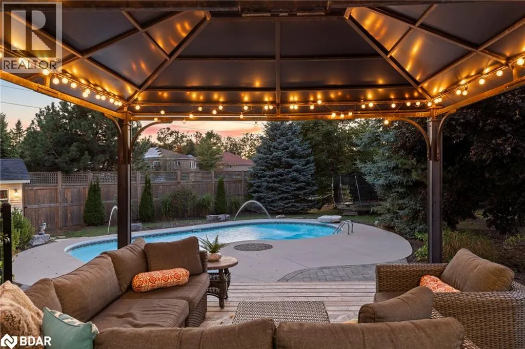 71 CITYVIEW Circle