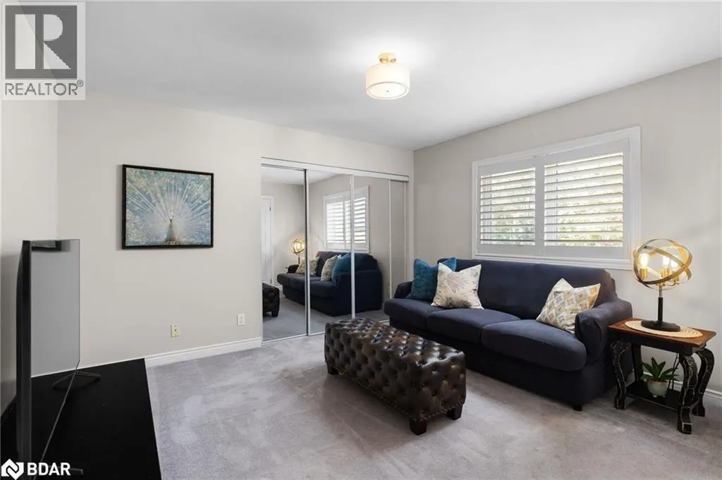 71 CITYVIEW Circle