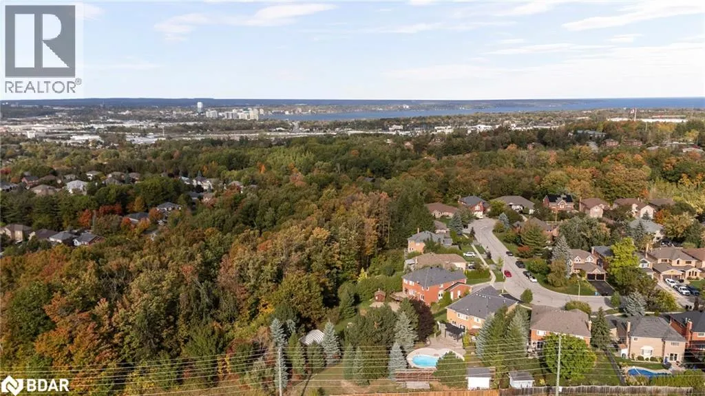71 CITYVIEW Circle