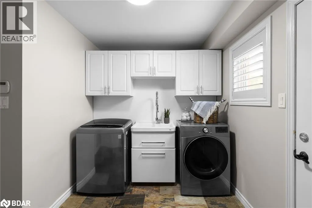 71 CITYVIEW Circle