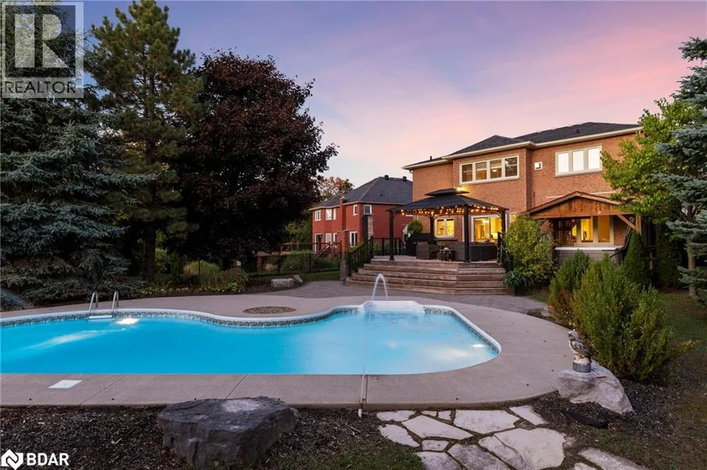 71 CITYVIEW Circle
