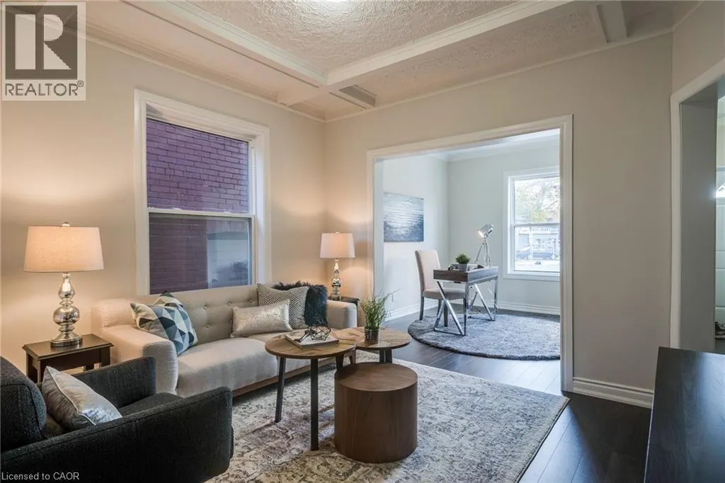 4 GLENDALE Avenue N