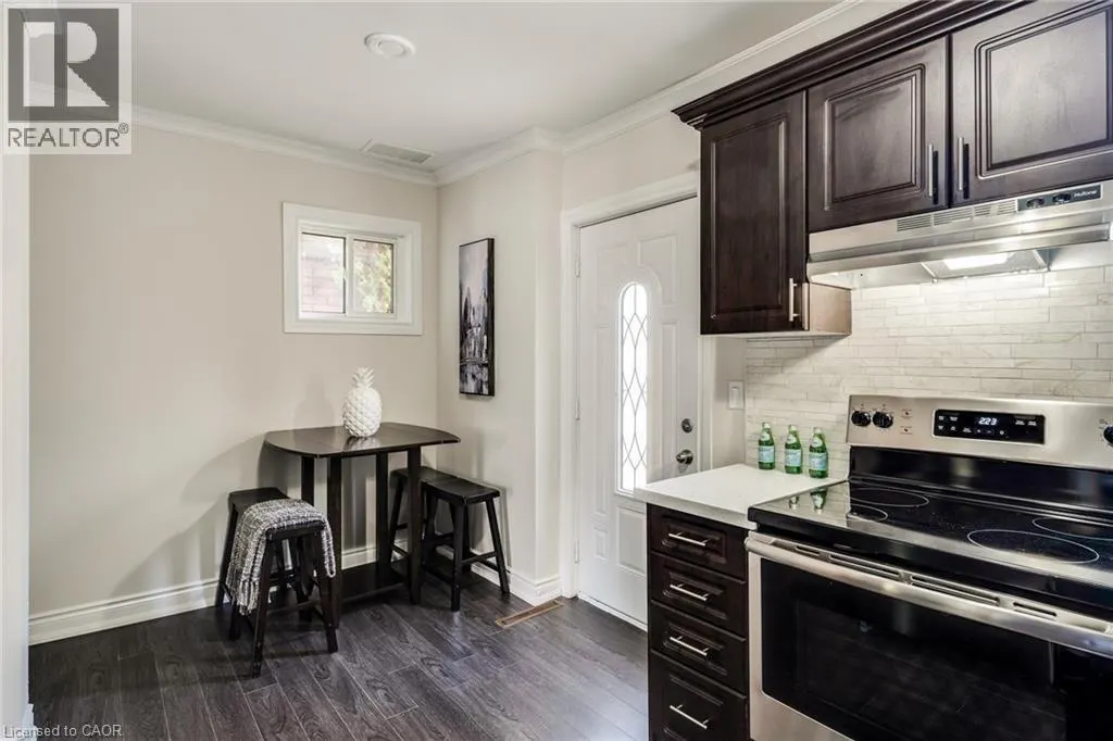 4 GLENDALE Avenue N