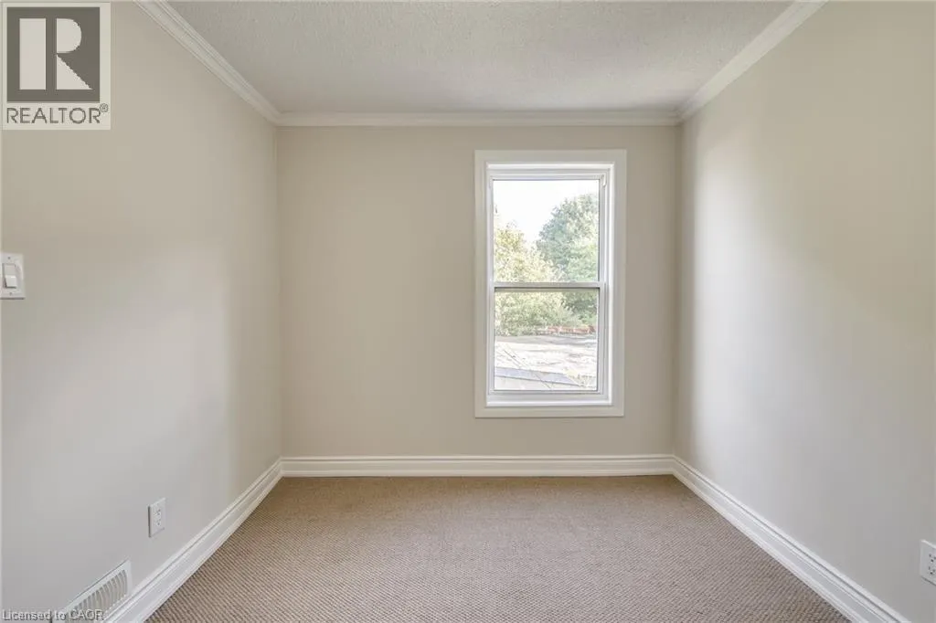 4 GLENDALE Avenue N