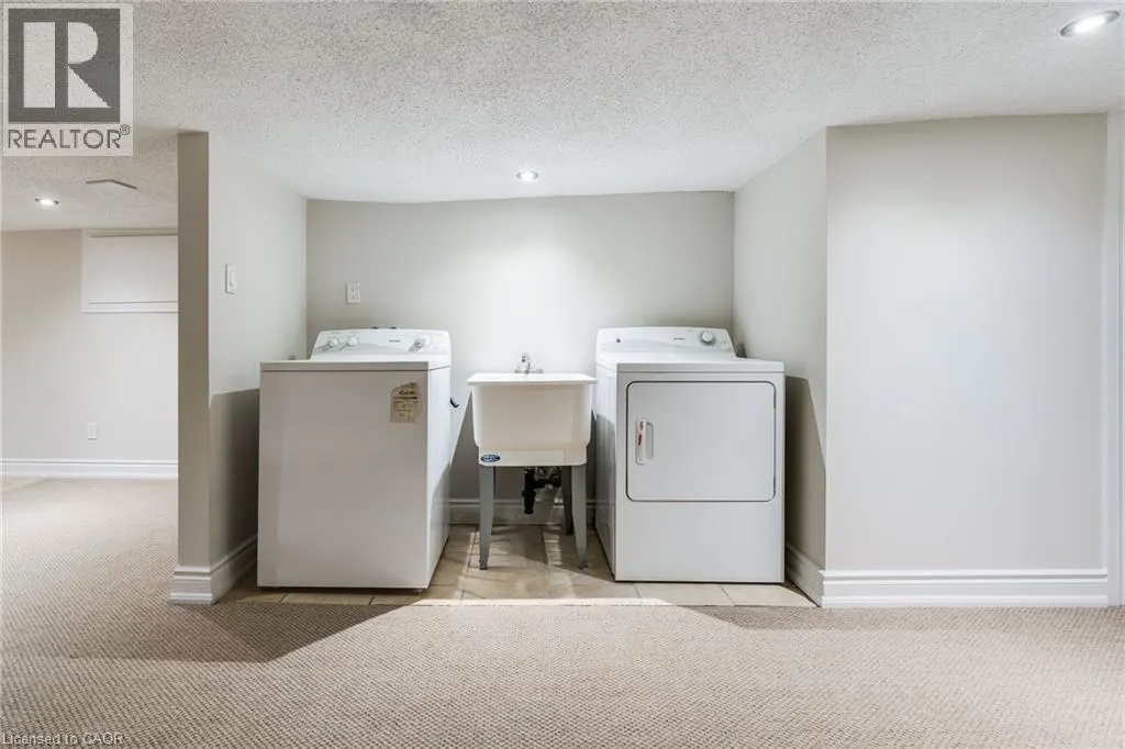 4 GLENDALE Avenue N