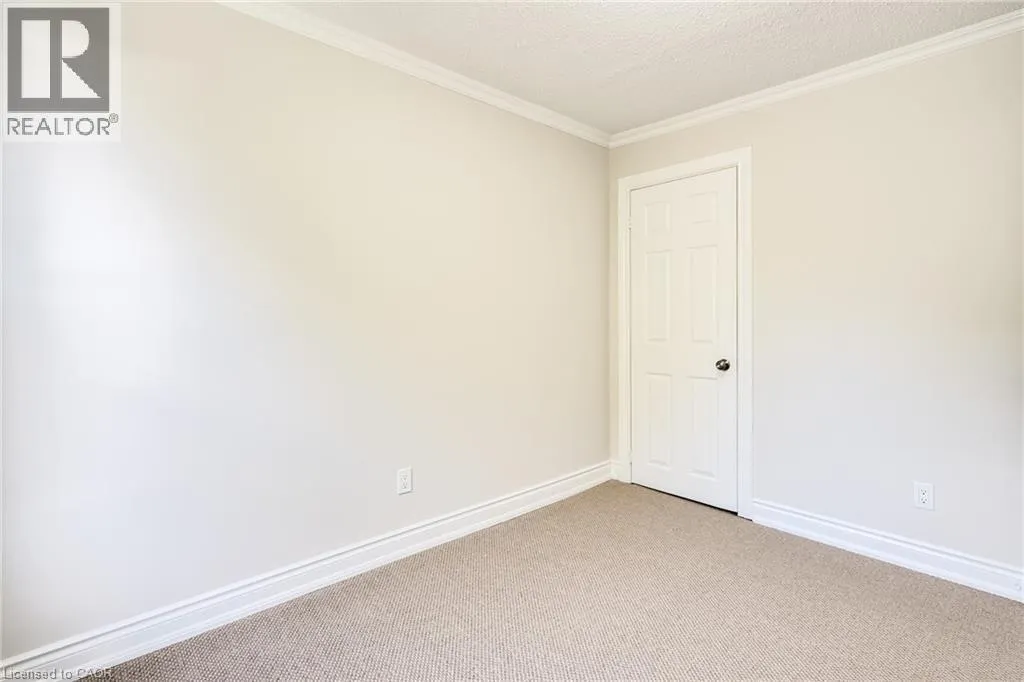 4 GLENDALE Avenue N