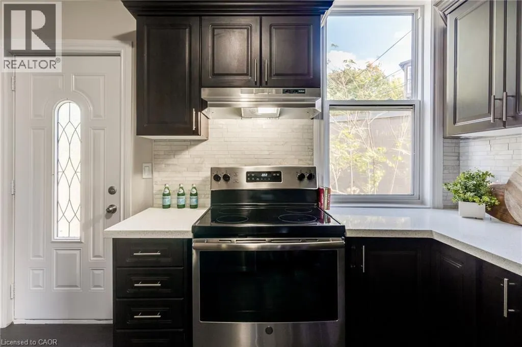 4 GLENDALE Avenue N