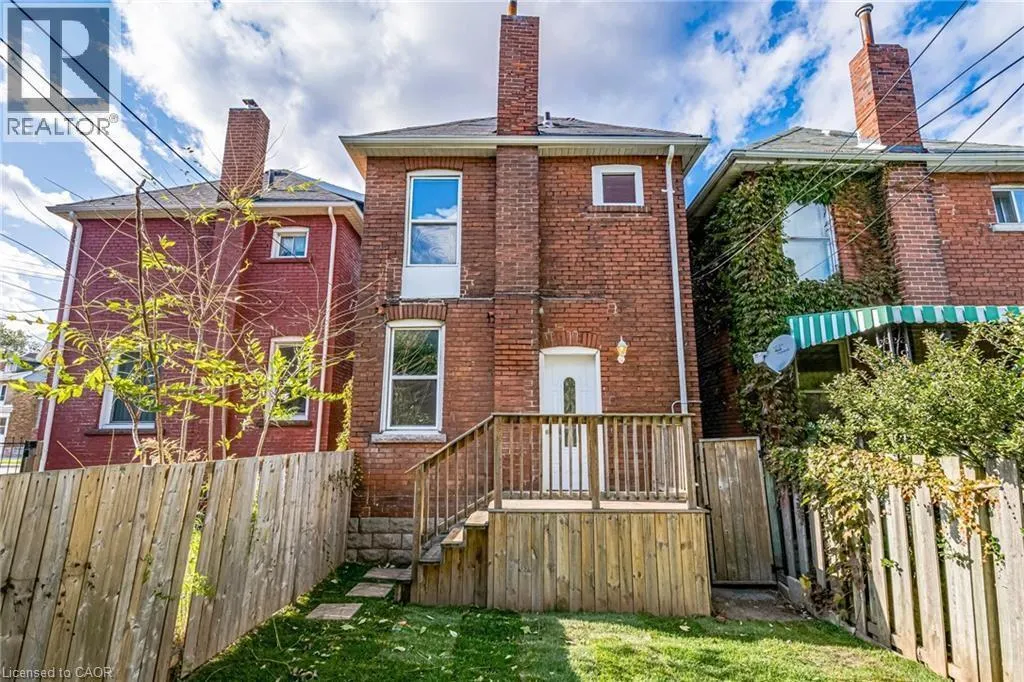 4 GLENDALE Avenue N