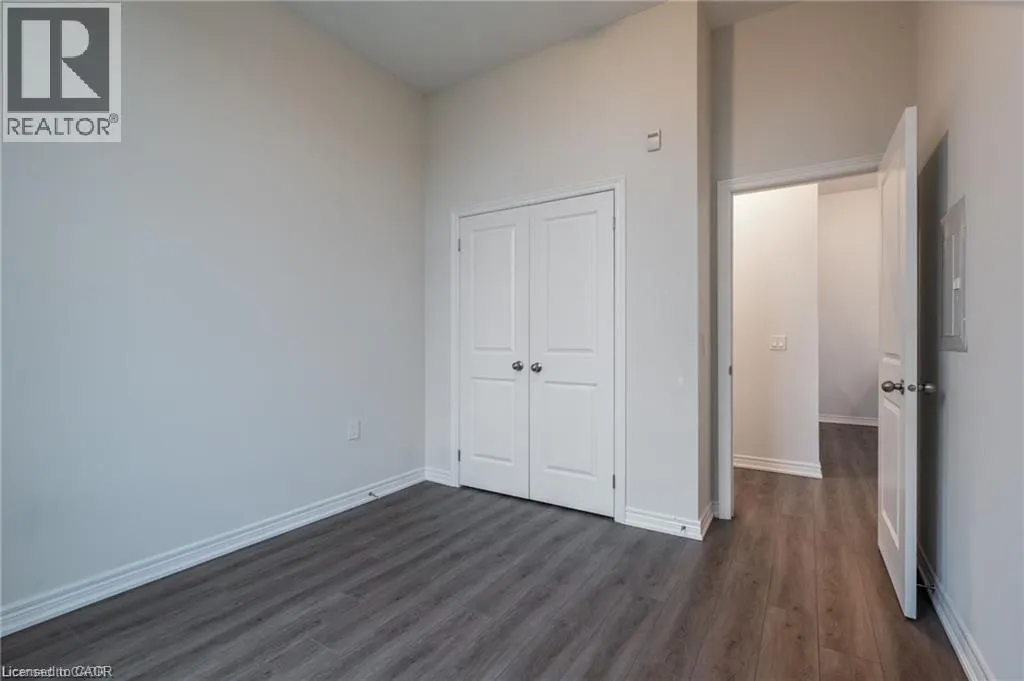 2750 KING Street E Unit# 105, #105