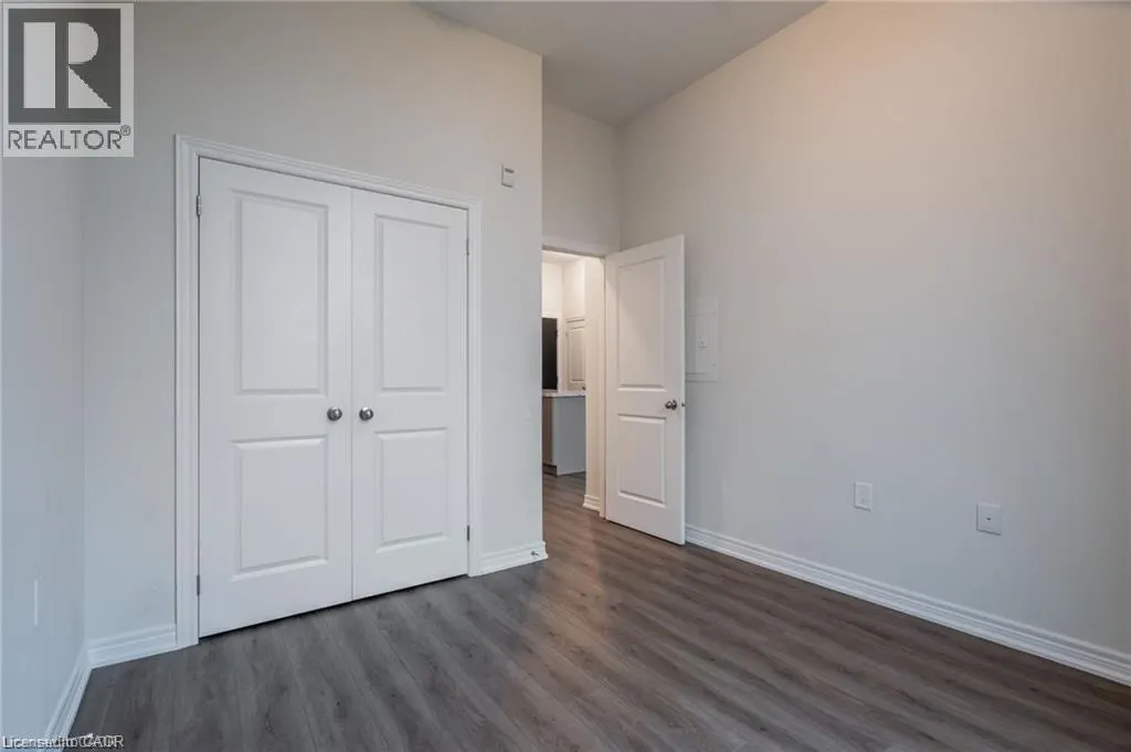 2750 KING Street E Unit# 105, #105