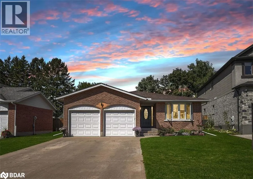 286 TAGGE Crescent