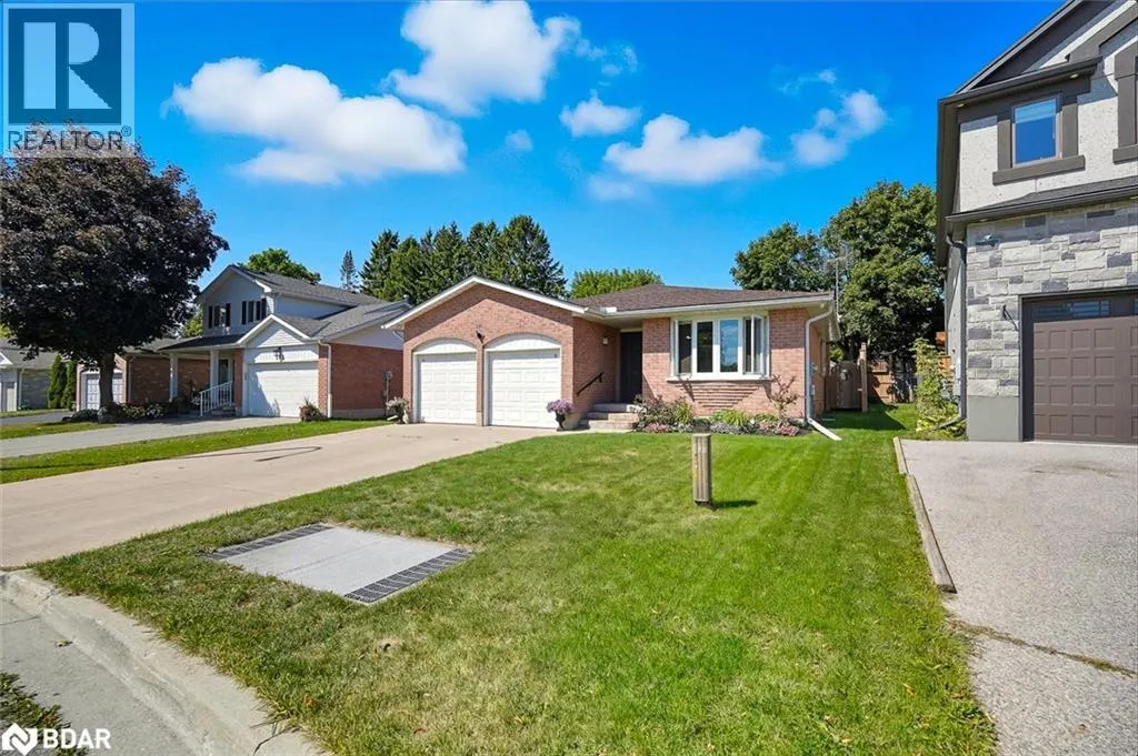 286 TAGGE Crescent