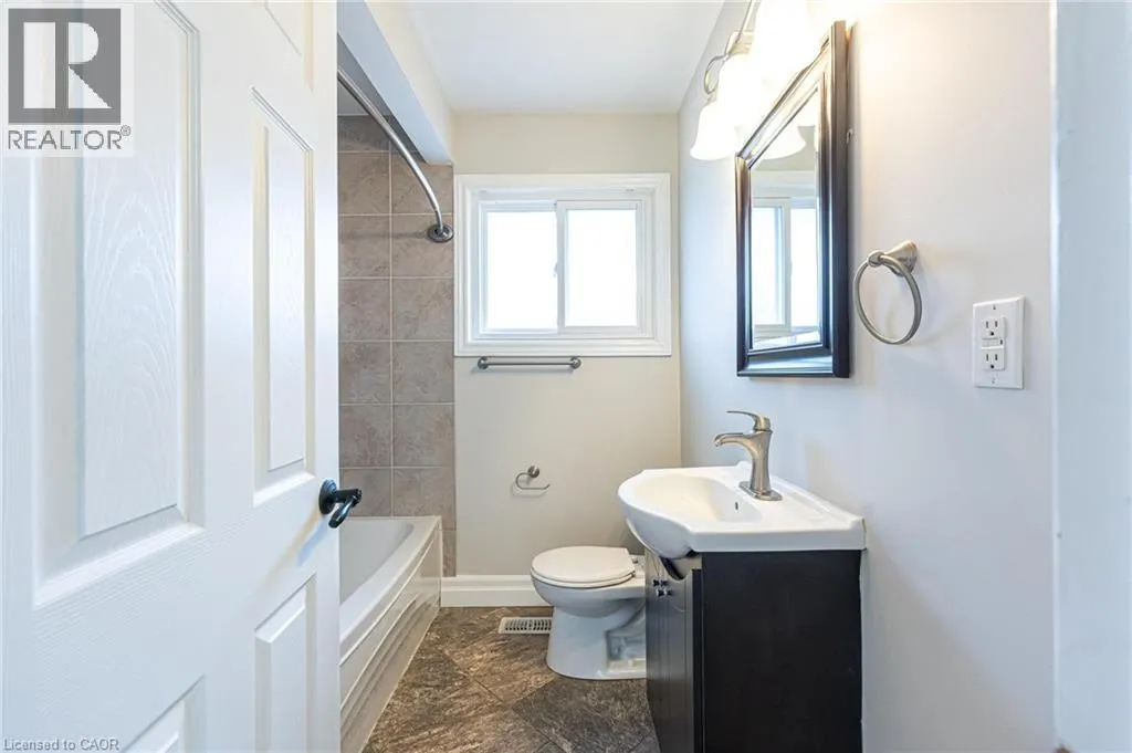 60 BURFIELD Avenue Unit# 1, #1