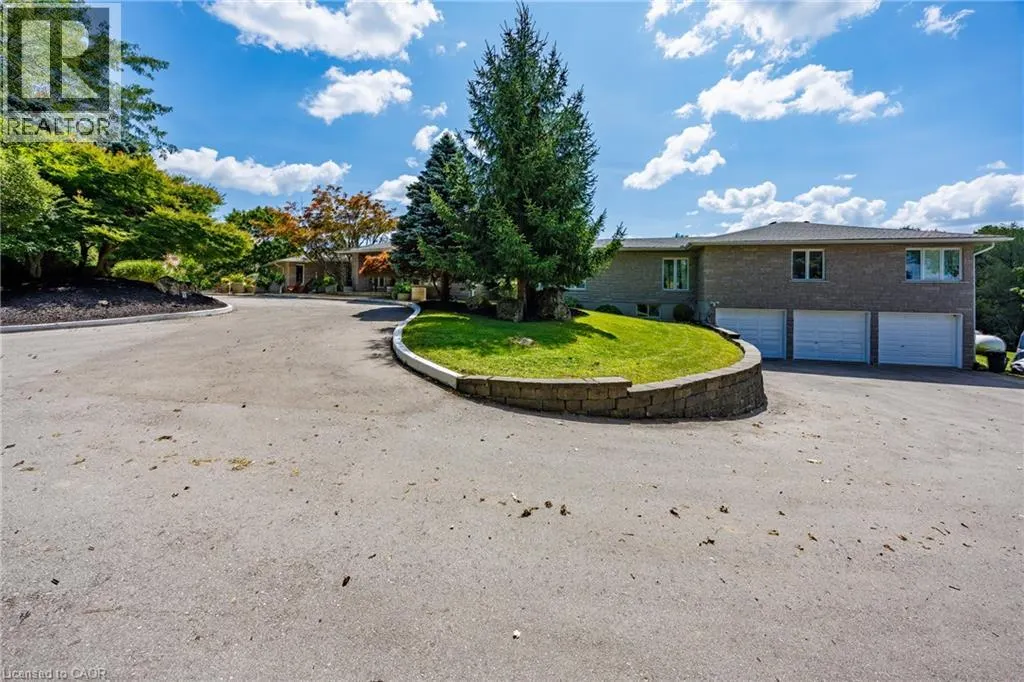 1285 COCKSHUTT Road