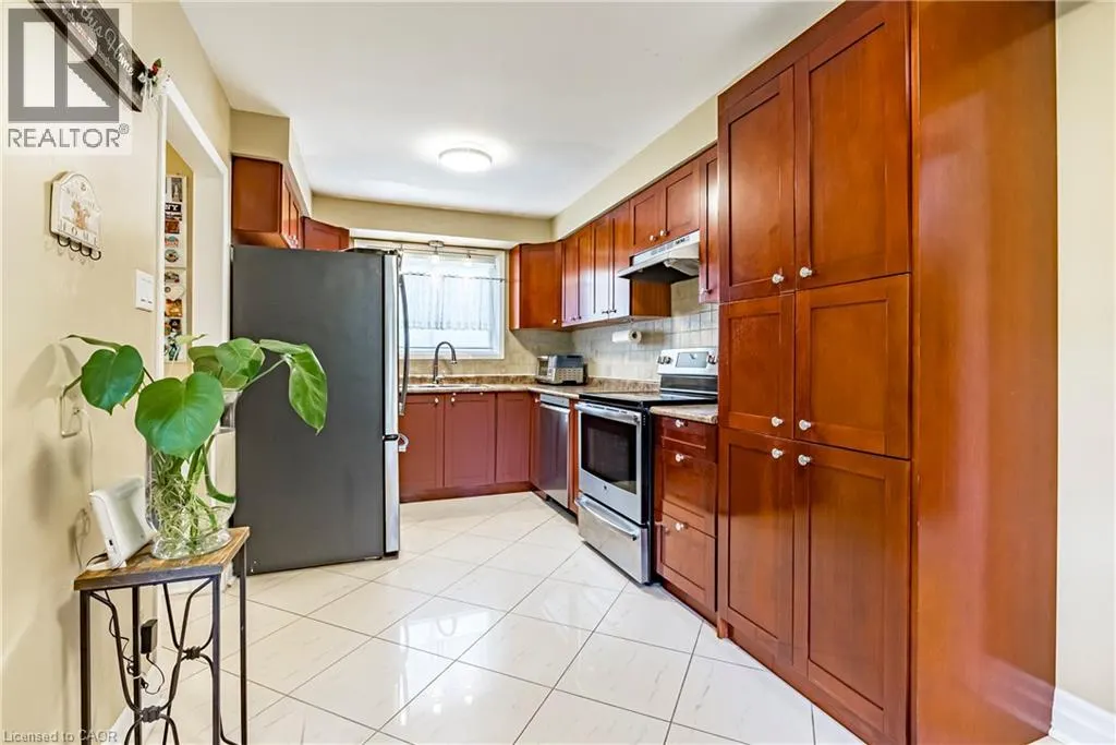 214 VANCE Drive