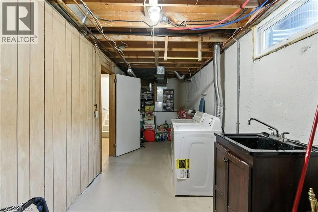 374 MAGNOLIA Drive