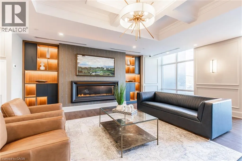 450 DUNDAS Street E Unit# 326, #326