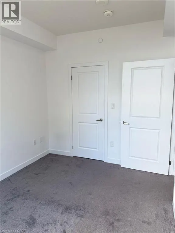 450 DUNDAS Street E Unit# 326, #326