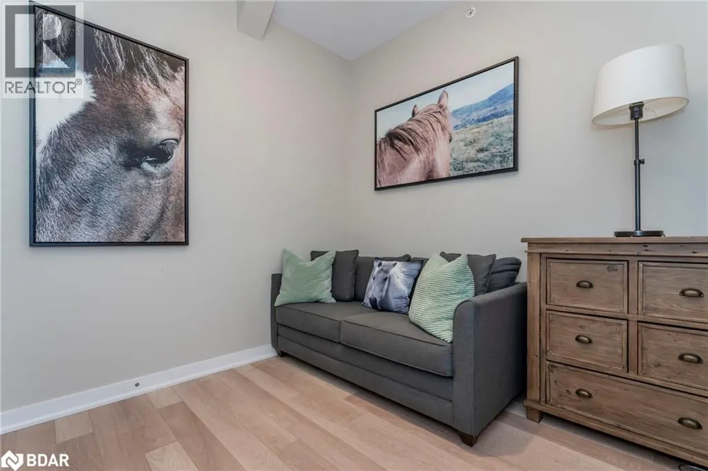 40 HORSESHOE BOULEVARD Boulevard Unit# 207, #207