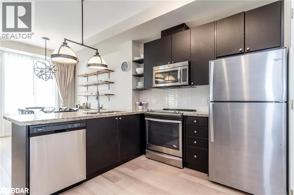 40 HORSESHOE BOULEVARD Boulevard Unit# 207, #207