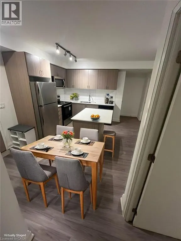 58 LAKESIDE Terrace Unit# 201, #201
