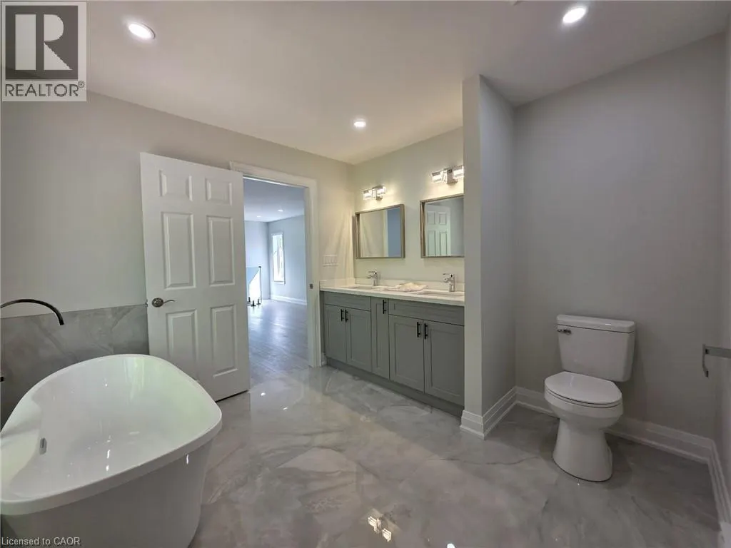 198 VICTORIA Street Unit# B, #B