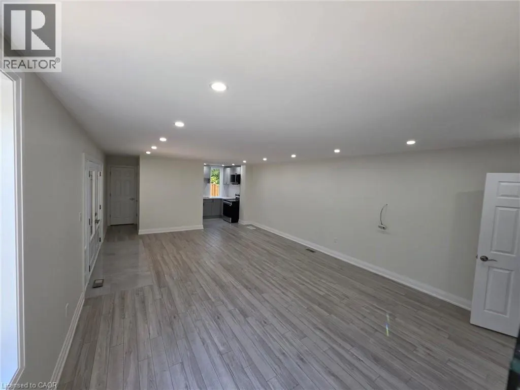 198 VICTORIA Street Unit# B, #B