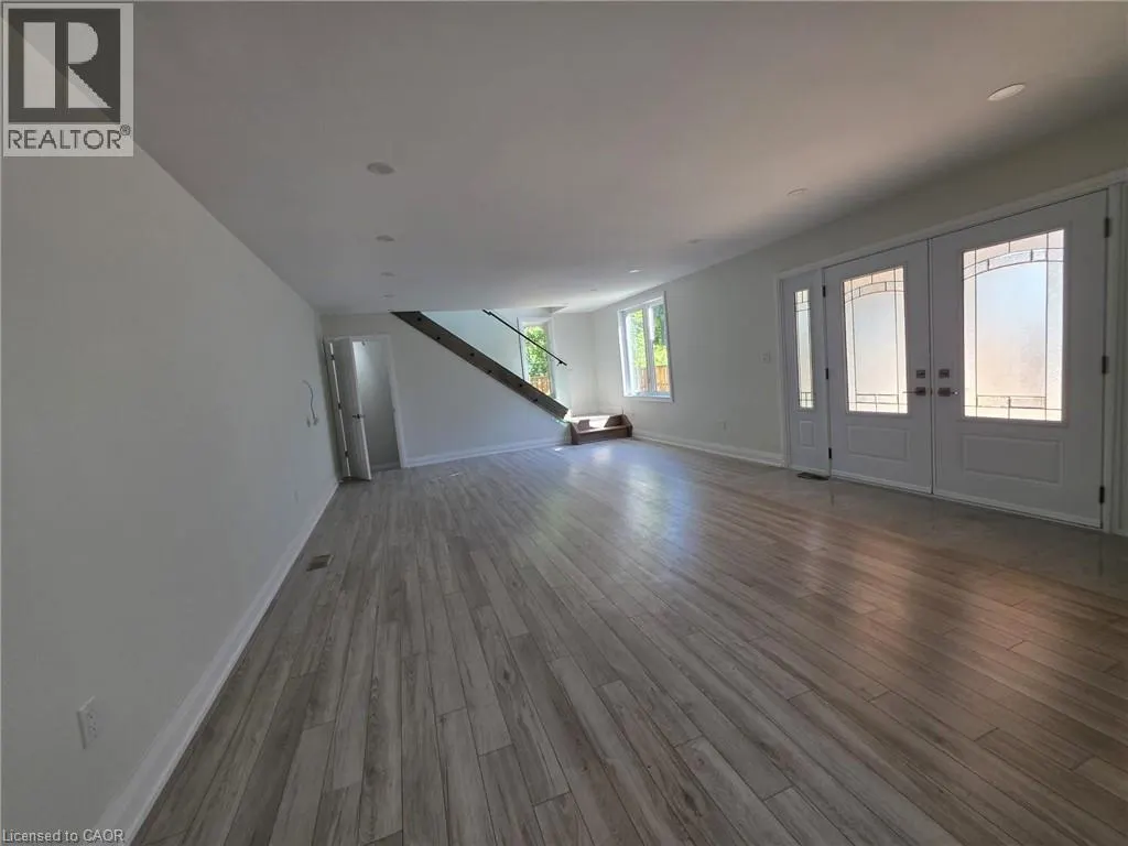 198 VICTORIA Street Unit# B, #B